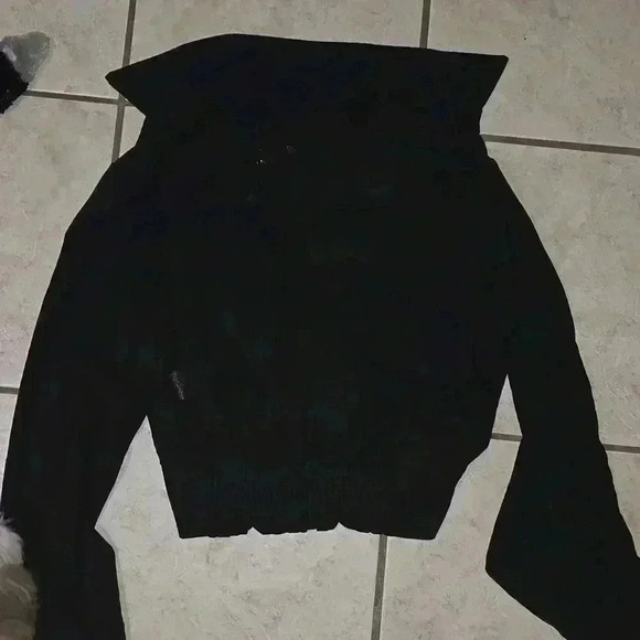 - NWT Fashionnova black button down crop shirt- Tell me the truth - Picture 3 of 3